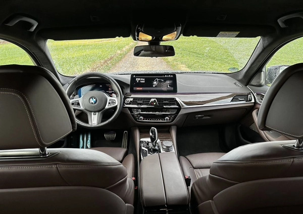 BMW Seria 5 cena 225000 przebieg: 21200, rok produkcji 2021 z Gostyń małe 781